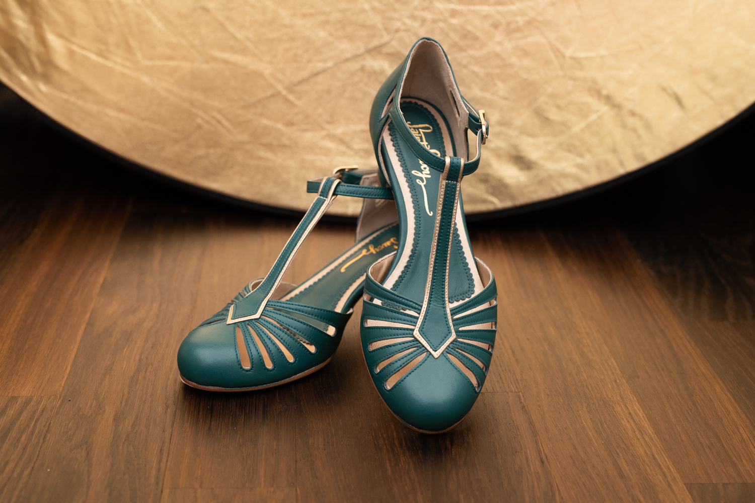 Wedopus Customized Heels Dance Shoes Silver Glitter Short Heel Ladies  Sandals 4CM