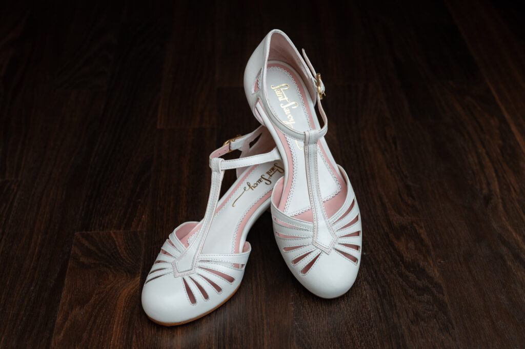 Riviera White, mid heel 4cm heel hight, wedding shoes, dance shoes, vintage shoes, retro shoe, bridal shoe, lindy hop shoe, swing dance shoes, Balboa